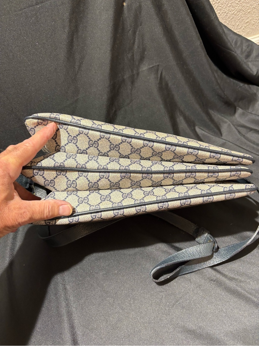 Gucci Navy Trim GG Supreme Shoulder Bag with Red and Blue Web Stripe - Picture 5 of 11